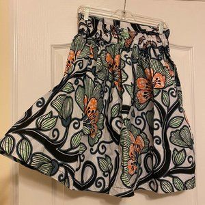 Floral Print Skirt w/ Pockets!